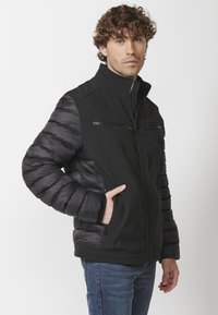 Koroshi Téli dzseki - black