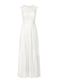 Robe en dentelle blanche avec un corsage ajusté, un décolleté festonné et des manches courtes. La jupe longue présente une silhouette fluide et des motifs floraux subtils.