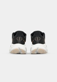 Thumbnail Image 6