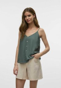 Vero Moda VMMYMILO - Top - laurel wreath