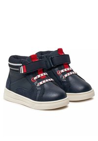 Scarpe in pelle blu navy a metà altezza con colletto in maglia, dettagli rossi e lacci decorati; presentano una chiusura a strappo e una suola in gomma.