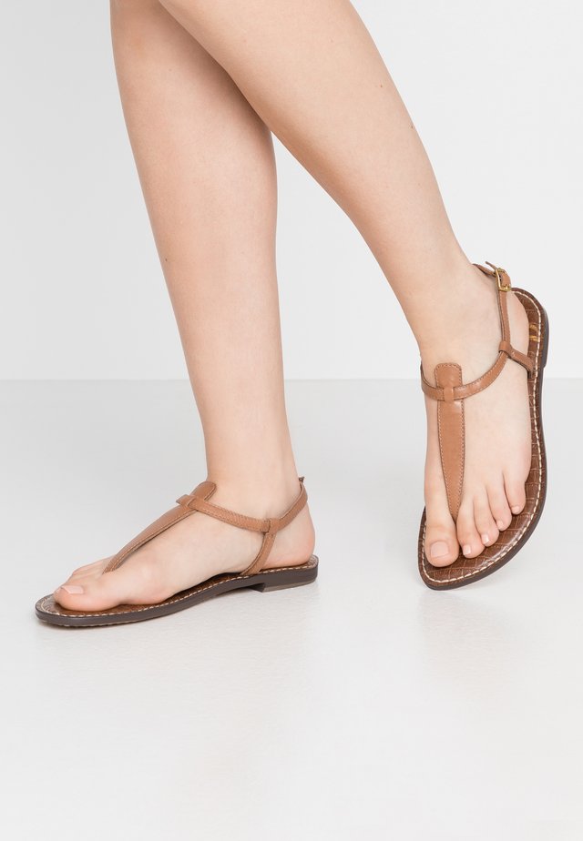 GIGI - tåsandaler - saddle