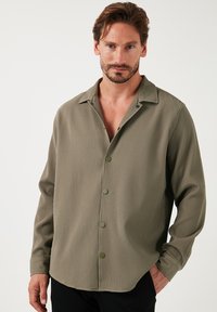 Buratti REGULAR FIT - Camisa - khaki