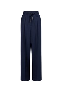 Navy blauwe hoge taille wijde broek met plooien en een gevlochten touwriem die in een strik om de taille is geknoopt.