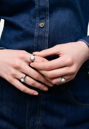 Tous, BOLD MOTIF, czarny