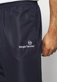 Sergio Tacchini CARSON - Calças de fato de treino - dark blue/white