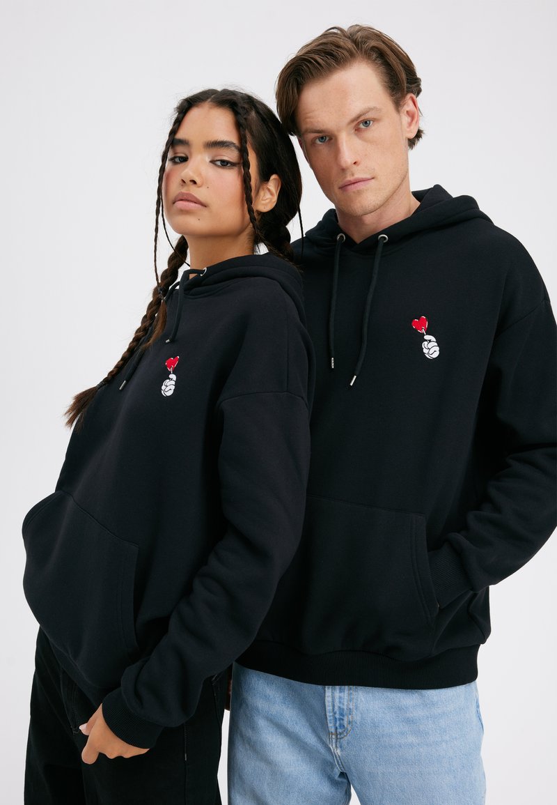 YOURTURN - UNISEX - Kapuzenpullover - black, Vergrößern