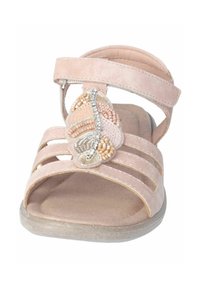 Růžová kožená sanda s třemi širokými pásky na svršku a dekorativním designem z korálků a mušlí. Měkká stélka, plochá gumová podrážka pro pohodlí.