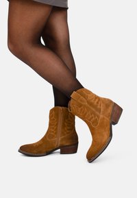 PS POELMAN Bottines de cowboy / motard - cognac