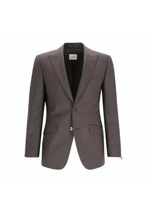 Einreihiger dunkelgrauer Herrenblazer mit Kerbkragen, zwei Knöpfen, Pattentaschen und einer kleinen roten Anstecknadel am linken Revers.