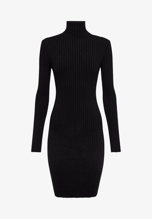 Robe en tricot noir côtelé avec un col montant et des manches longues, présentant une silhouette ajustée et un tissu texturé. Sans motifs ni accents.