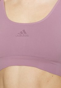 adidas Sportswear SCOOPED BRALETTE REMOVABLE COOKIES - Corpete - magic mauve