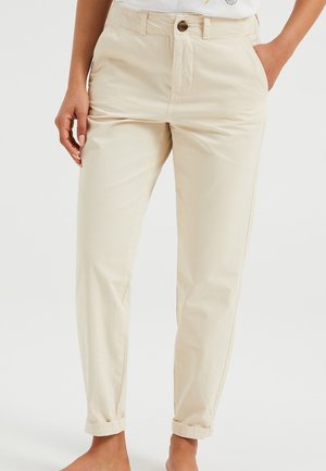 DAMES REGULAR FIT - Chinos - white