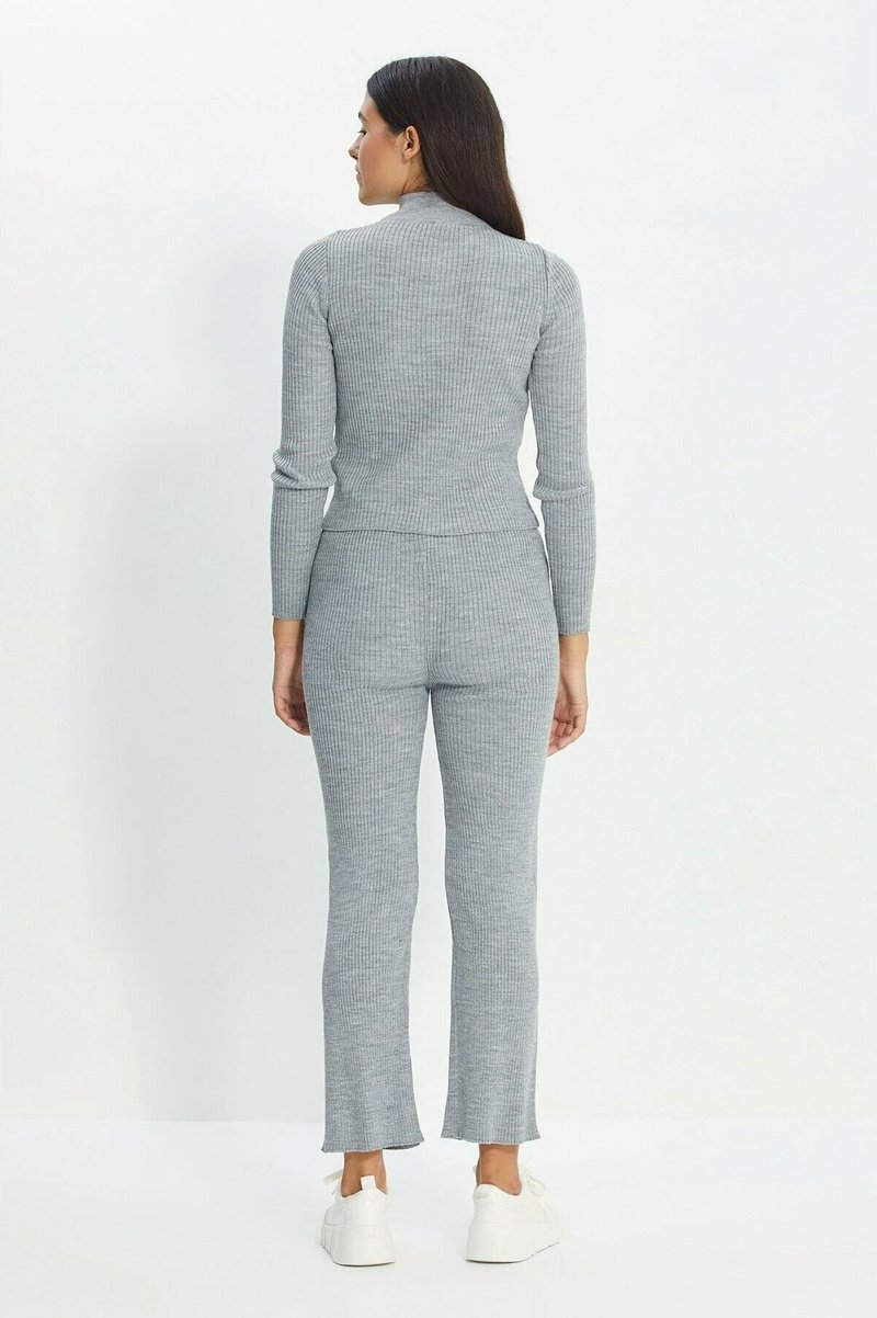 Damen Nachthemden | Trendyol 2 PACK Pyjama grey/grau - TX85927 Damen Nachthemden | Trendyol 2 PACK Pyjama grey/grau - TX85927