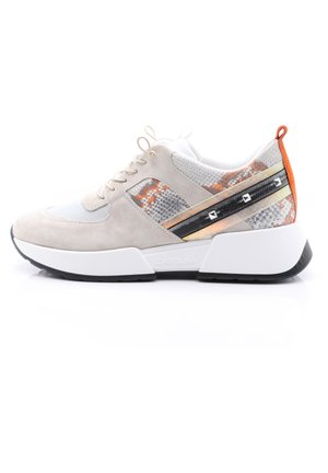 Trainers - beige
