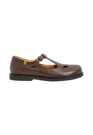 Chaussure Mary Jane en cuir marron avec bride à boucle, découpes en forme de goutte d'eau sur le dessus et semelle plate noire.