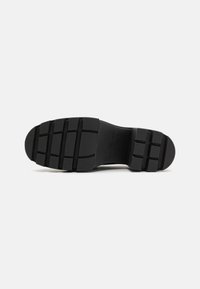 Calvin Klein Jeans CHUNKY LOAFER - High Heel Pumps - triple black