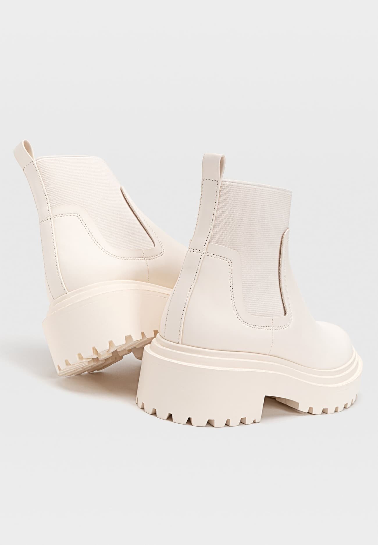 stradivarius white boots