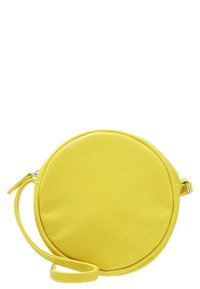 Borsa circolare gialla in finta pelle testurizzata, con chiusura a zip e tracolla removibile per il trasporto.