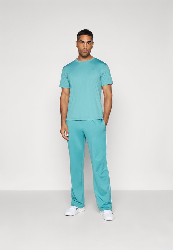 ADE - Basic T-shirt - teal4