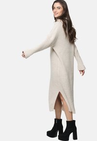 Elara Abito in maglia - beige