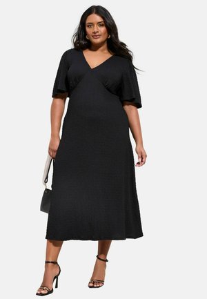 PLUS SIZE FIT - TEXTURED JERSEY V-NECK  - Jerseykjole - black