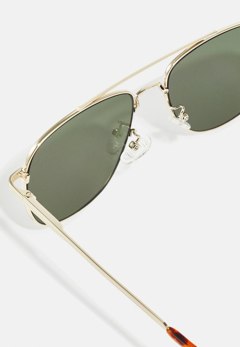 Le Specs Gold Charmer Sunglasses THE CLASSIC AVIATOR ☀️ ///  main image 4