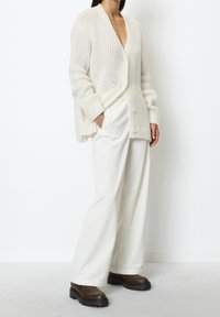 Marc O'Polo Chaqueta de punto - white