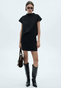 Mango Gonna a campana - black