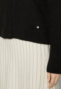 Mos Mosh CARDIGAN - Adīta jaka - black
