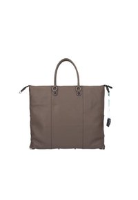 Sac fourre-tout en cuir marron avec double anse supérieure, dotée d'une texture lisse, d'un design minimaliste et d'une fermeture à glissière.