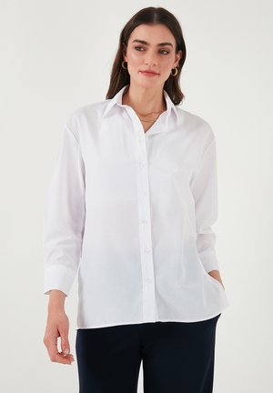 LELA Nööpidega pluus - white