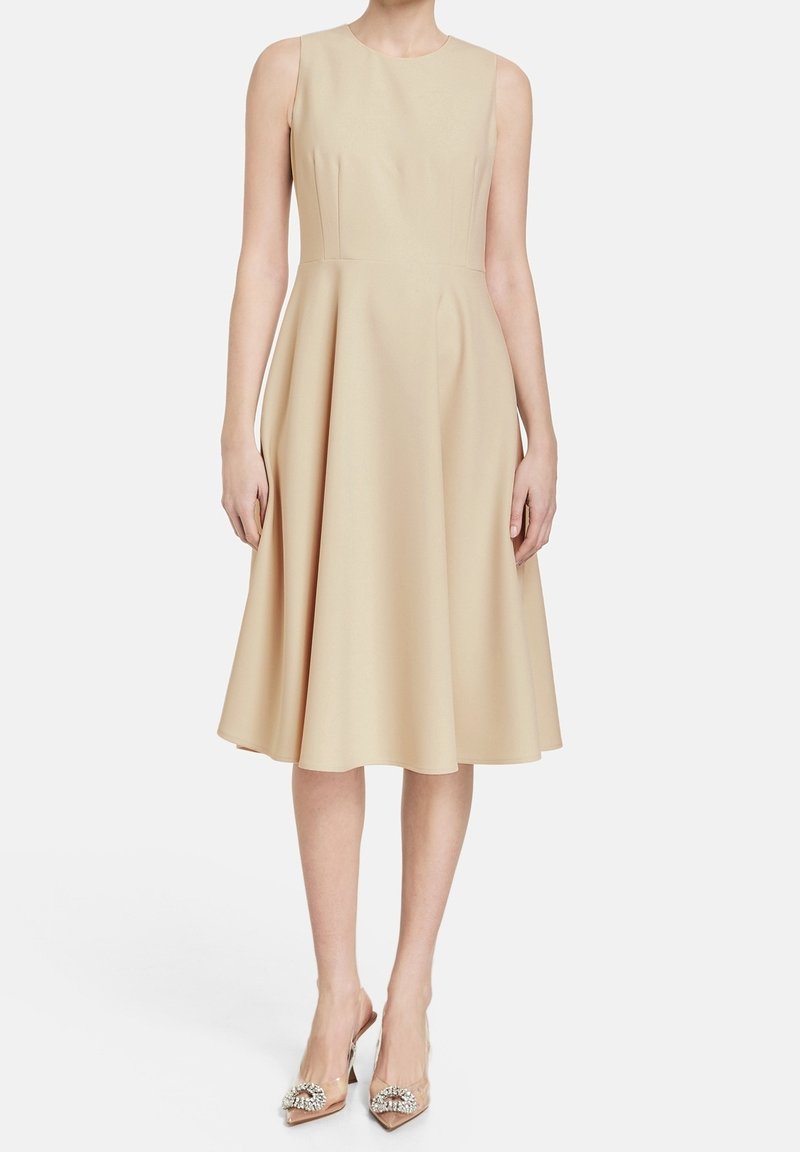 Taifun Vardagsklänning - sand