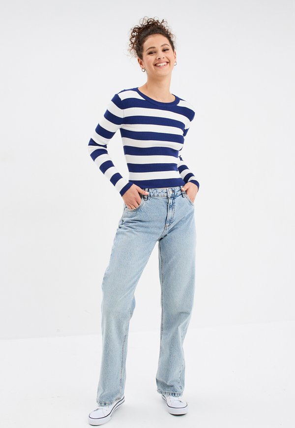 AMERICAN INSPIRATION FASHION COOL EASY LONGARM - Strickpullover - blanc