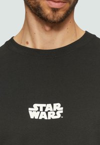 s.Oliver STARWARS®  antracytowy melanż