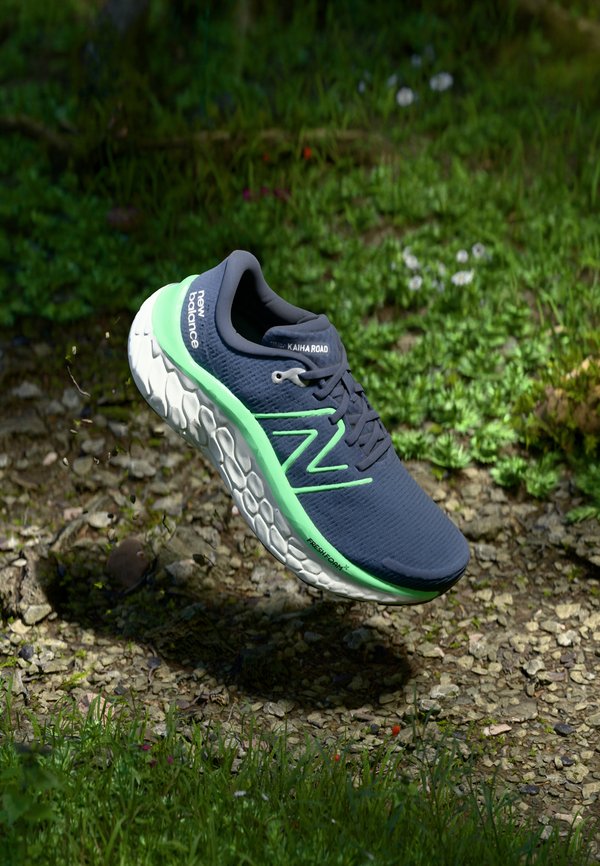 FRESH FOAM X KAIHA ROAD - Laufschuh Straße