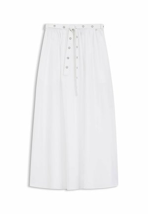 Jupe midi blanche taille haute avec ceinture à la taille et œillets argentés sur toute la partie avant centrale.