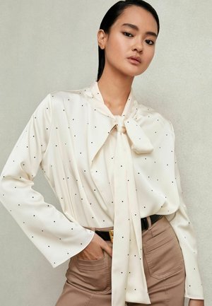 REGULAR FIT - Bluse - ivory