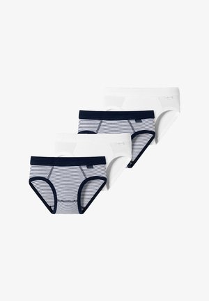 Vier onderbroeken: twee effen wit en twee met marineblauw-witte strepen. Ze hebben elastische taillebanden en een zachte katoenen textuur.