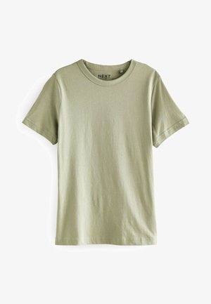 T-shirt di cotone verde oliva, maniche corte, girocollo, texture liscia, design minimal, con una piccola etichetta logo sul collo.