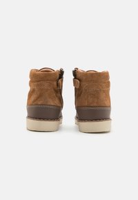 Petit Nord Copenhagen TREK BOOT UNISEX - Suvarstomi aulinukai - mushroom