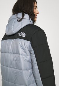 The North Face HMLYN INSULATED PARKA - Casaco de inverno - tradewinds grey