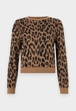 Pull à imprimé léopard en beige avec des taches noires. Matériau en tricot, avec un col rond et un ourlet côtelé. Longueur courte et manches longues.