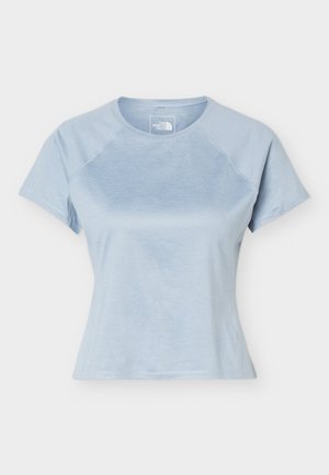 Tricou slim fit albastru deschis cu mâneci scurte și guler rotund de la The North Face, cu cusături raglan și textură subtilă a materialului.