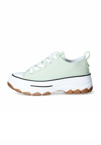 Sneaker in tela verde chiaro con accenti bianchi, design con piattaforma, suola in gomma testurizzata e strisce nere lungo il mezzo suola.