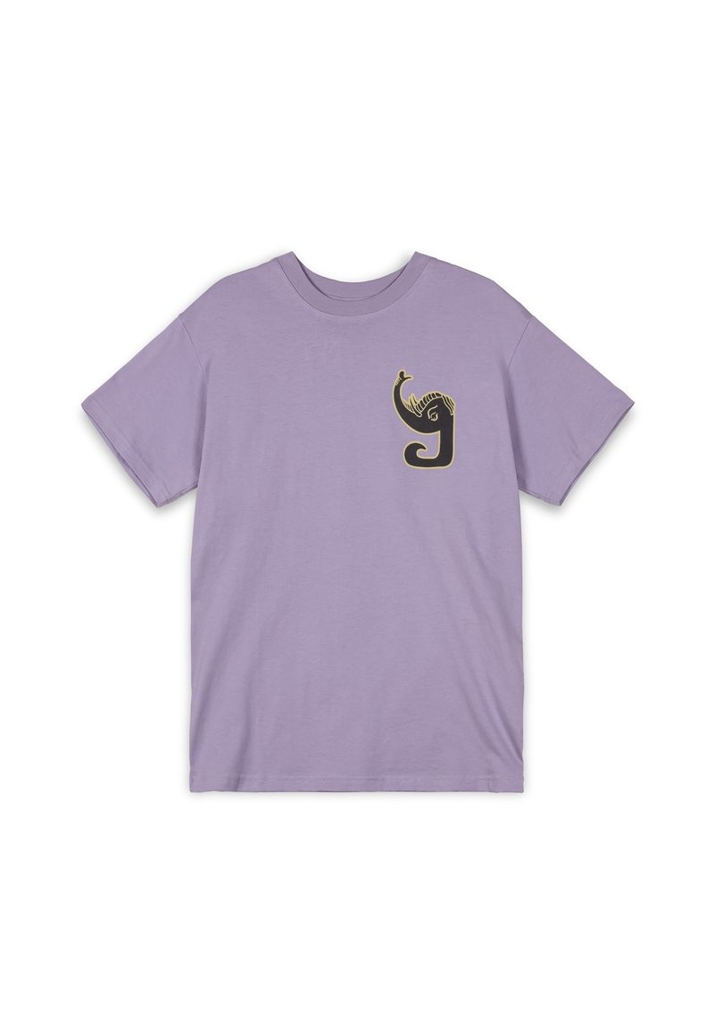 Camiseta lila de algodón, con un diseño artístico de un elefante negro en la parte izquierda del pecho. Mangas cortas y cuello redondo clásico.