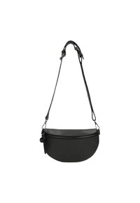 Borsa in pelle nera a forma di mezzaluna, superficie texturizzata, scala regolabile e chiusura con zip con un dettaglio pendente.