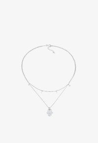 Kijelölve, silberfarben