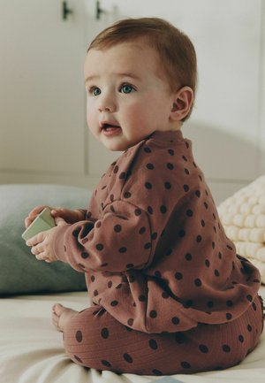 Next, 2 PIECE SET . - Pusa - chocolate brown spot