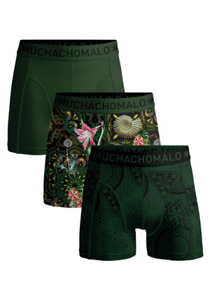 Tri temno zeleni moški boksarji s črnimi pasovi; en enobarven, en z vzorcem cvetlic in školjk ter en z geometričnimi oblikami.